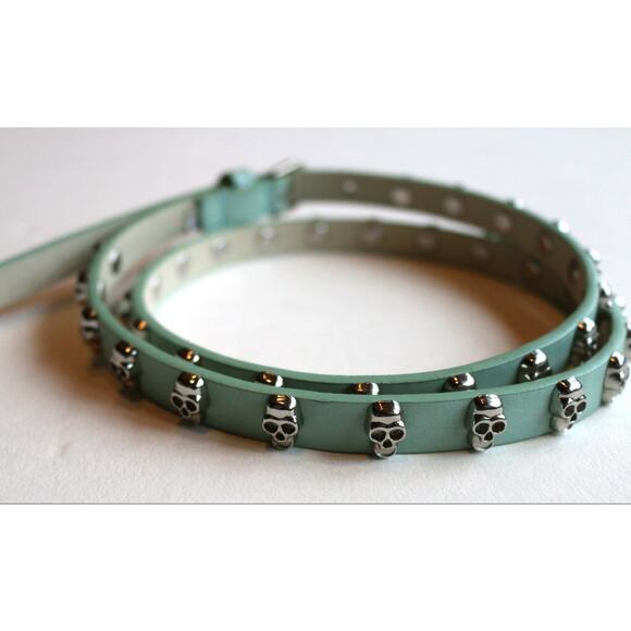 Skull Encrusted Light Green Skinny Belt UNUSED Medium 1/2 x 38 inches - Picture 6 of 10